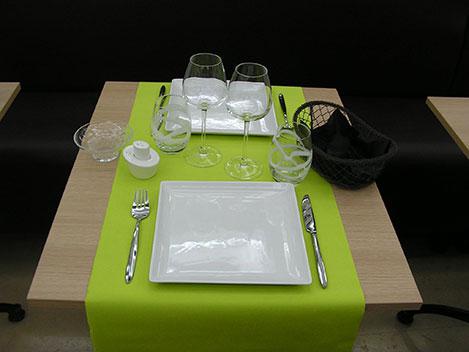Table Restaurant La Renaissance - Oyonnax dans l'Ain (01)